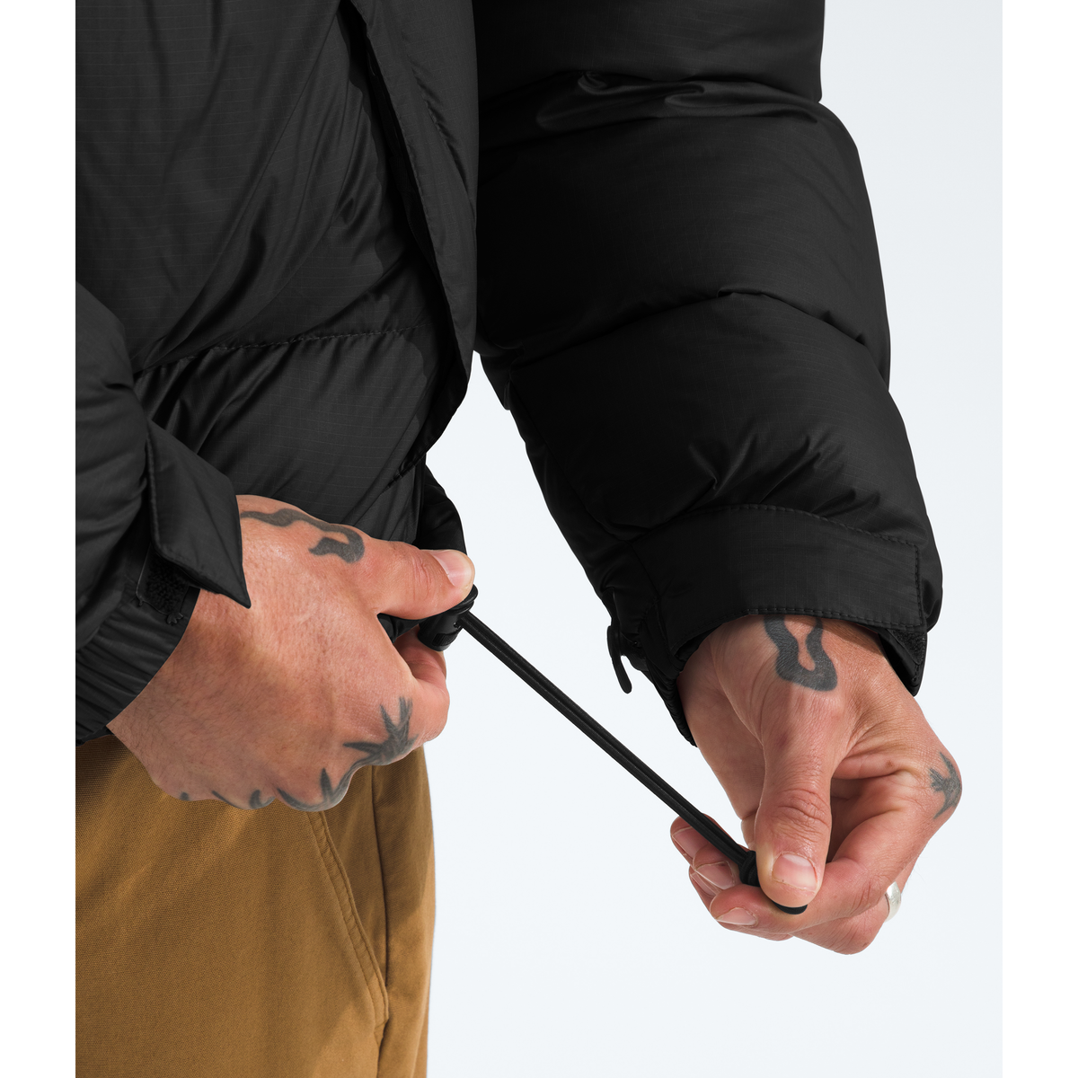 The North Face Men's 1996 Retro Nuptse Jacket in Smoked Pearl